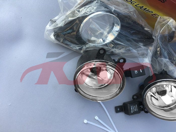 适用于丰田2007 卡罗拉 中东版&nbsp;雾灯组合，电镀款&nbsp;, 卡罗拉 汽车配件鈥?价格, 丰田 雾灯加雾灯框-