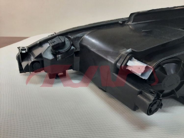 For Peugeot 831t11&nbsp;head Lampcrystal White)&nbsp;, Peugeot   Automotive Accessories, 206 Car Accessories Catalog-