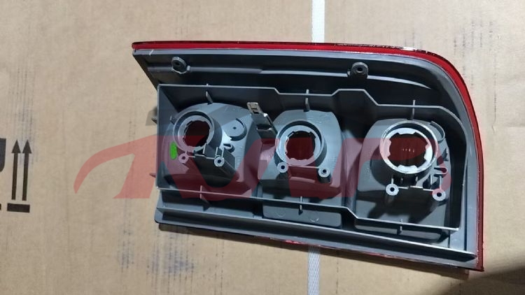 For Nissan 9312002 Patrol&nbsp;tail Lamp&nbsp;215-19f8 R 26550-vc327 L 26555-vc327, Patrol Auto Part, Nissan  Auto Lamps-215-19F8 R 26550-VC327 L 26555-VC327