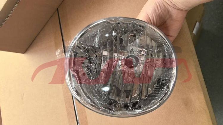 For Toyota 287landcruiser Pick-up Fj70-75-80&nbsp;fog Lamp&nbsp;81210-42050   81220-42050, Toyota   Rear Fog Light, Land Cruiser Replacement Parts For Cars-81210-42050   81220-42050