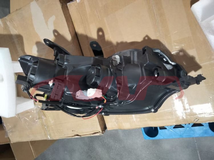 For Mitsubishi 6682013 Outlander&nbsp;head Lamp W/xenon&nbsp;l8301c197 R8301c198, Mitsubishi   Automotive Parts, Outlander Auto Part-L8301C197 R8301C198