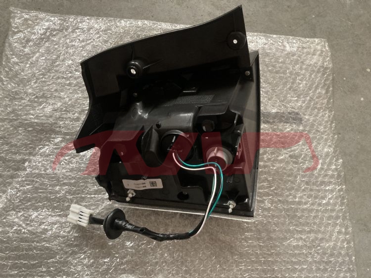 For Mitsubishi 5542008 Outlander&nbsp;rear Lamp Outside&nbsp;r 8330a396 L 8330a395, Mitsubishi   Automotive Accessories, Outlander Auto Parts Catalog-R 8330A396 L 8330A395