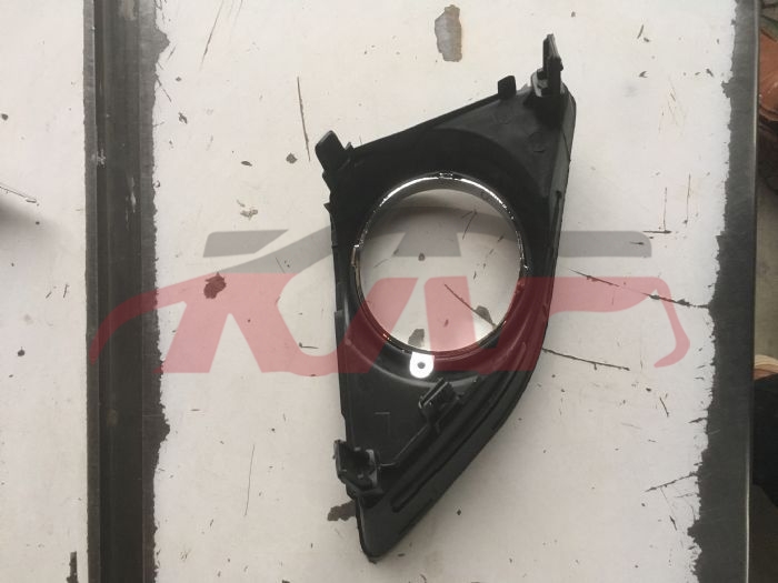 适用于丰田2007 卡罗拉&nbsp;雾灯罩，电镀款&nbsp;L 81482-02070 R 81481-12070 R 81481-02080  8148202090, 卡罗拉 汽车配件目录, 丰田 雾灯外框-L 81482-02070 R 81481-12070 R 81481-02080  8148202090