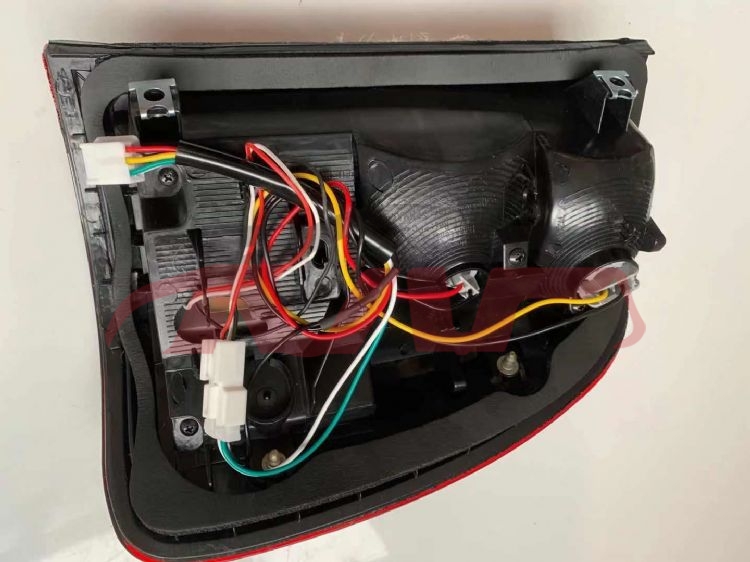 For Toyota 26462005-2006 Landcruiser Fj100&nbsp;tail Lamp&nbsp;l 81560-60670  R 51550-60750, Toyota  Car Taillights, Land Cruiser Auto Parts-L 81560-60670  R 51550-60750