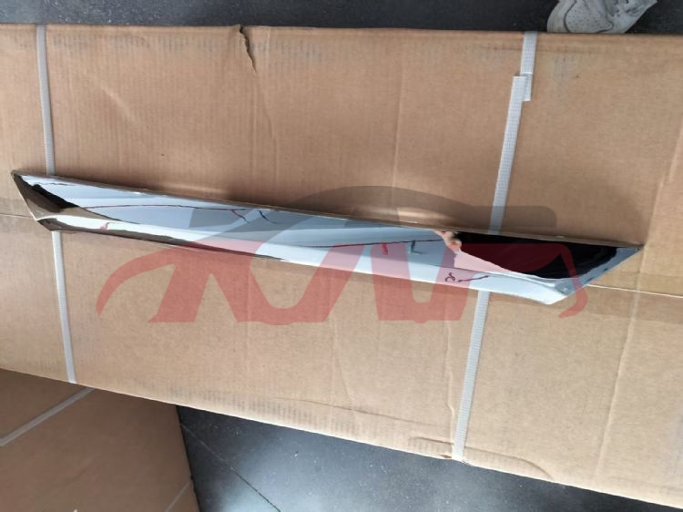 For Toyota 11812017 Corolla  Meddle East&nbsp;rear Plate Bright,middle East&nbsp;, Corolla Car Accessories Catalog, Toyota  Auto Trunk Plate-