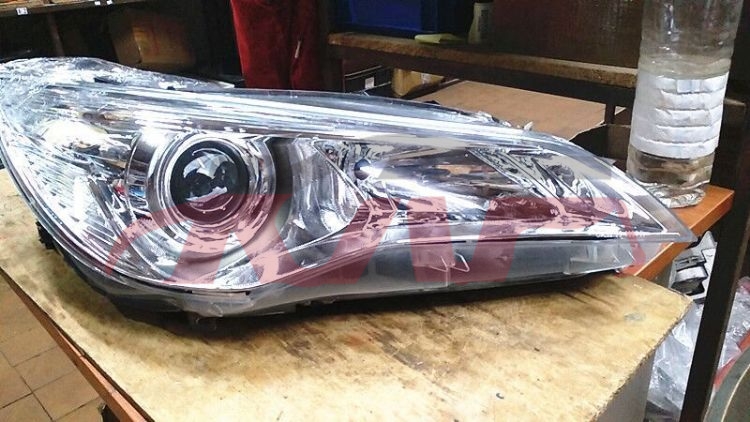 For Toyota 10212015-2017 Camry Middle East&nbsp;head Lamp&nbsp;81130-06b70  81170-06b70, Toyota  Car Headlamp, Camry Accessories-81130-06B70  81170-06B70