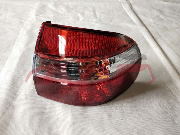 适用于丰田201998 卡罗拉 中东版&nbsp;后尾灯，弯头&nbsp;R 81550-1E080 L81561-1E040, 丰田 汽车配件, 卡罗拉 便宜汽车配件-R 81550-1E080 L81561-1E040