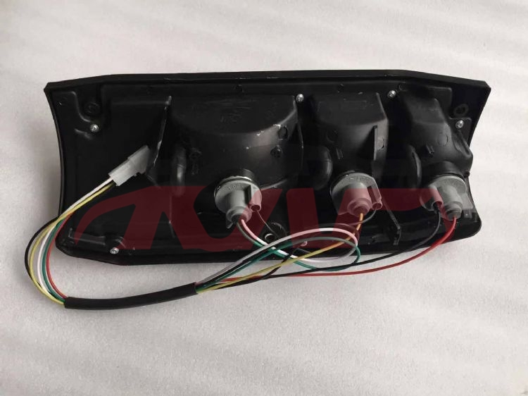 For Toyota 287landcruiser Pick-up Fj70-75-80&nbsp;tail Lamp, Big,van&nbsp;l 81561-60460 R 81551-60540 212-1974, Land Cruiser List Of Car Parts, Toyota   Car Body Parts-L 81561-60460 R 81551-60540 212-1974