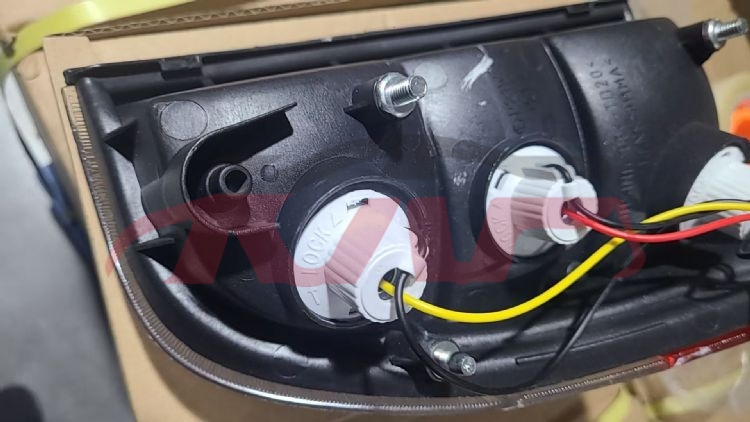 For Mitsubishi 2026991998-2004 L200&nbsp;tail Lamp, 2001-2005&nbsp;l Mr109127 R Mr109128, Mitsubishi  Tail Lamp, Triton Automotive Accessorie-L MR109127 R MR109128