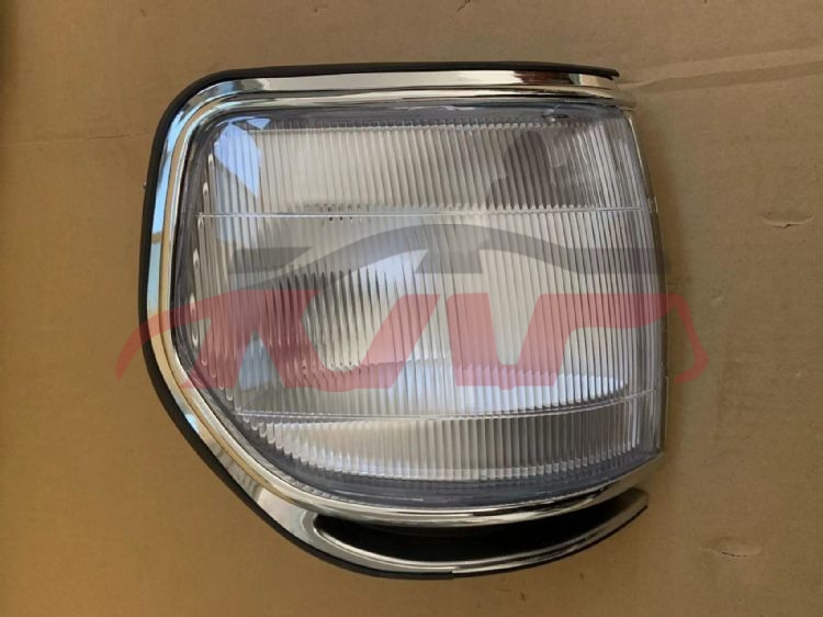 适用于丰田201990 款兰德酷路泽FJ82&nbsp;角灯，电镀&nbsp;81610-FZJ80    81620-FZJ80, 兰德酷路泽 汽车配件价格, 丰田 杠灯-81610-FZJ80    81620-FZJ80