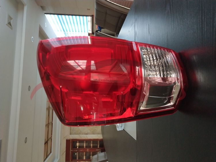 适用于丰田2016 塔科马 后尾灯（红罩，电镀），8只一箱，需整箱 R 81550-04170 L 81560-04170, 丰田 汽车配件, 塔科玛 汽车配件鈥?价格-R 81550-04170 L 81560-04170