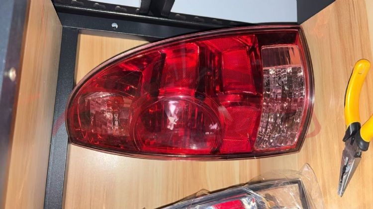 For Toyota 6512012-2015 Tacoma&nbsp;tail Lamp&nbsp;r 81550-04160 L 81560-04160  L:to2800177 R:to2801177, Tacoma Auto Parts Catalog, Toyota   Auto Led Tail Lights-R 81550-04160 L 81560-04160  L:TO2800177 R:TO2801177