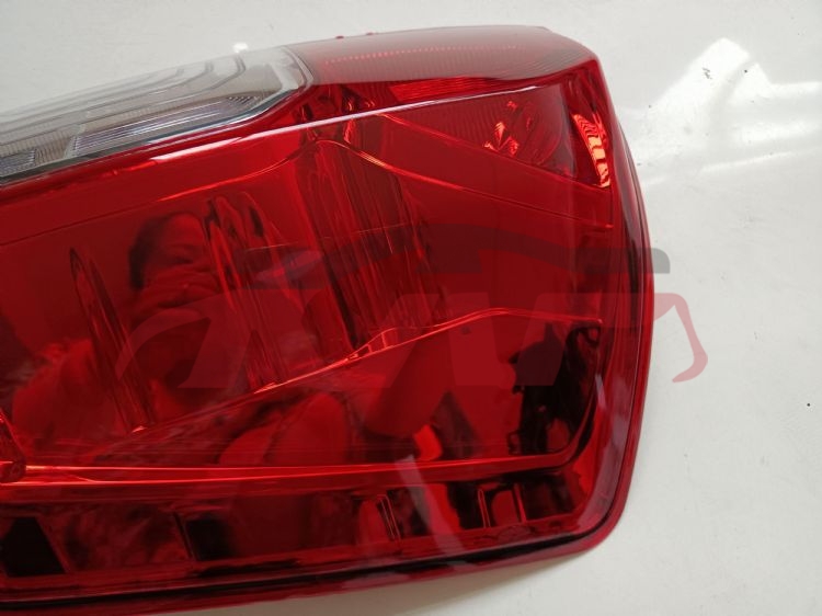 For Nissan 10872015 Navara&nbsp;tail Lamp, Middle East,with Line&nbsp;26550-4kh0a 26550-4kj0a, Navara Auto Parts Manufacturer, Nissan  Auto Lamps-26550-4KH0A 26550-4KJ0A