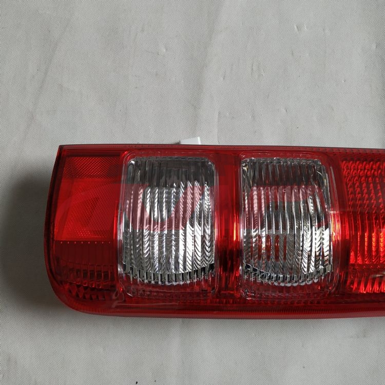 For Toyota 2572005 Hiace&nbsp;tail Lamp Unit W/o Wire& Bulb&nbsp;l :81550-26200  R:81560-26200, Toyota   Taillamp, Hiace Car Part-L :81550-26200  R:81560-26200