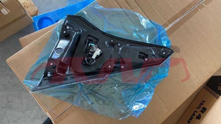 适用于丰田2016-2018 RAV4&nbsp;后尾灯 低配 平头美版&nbsp;R 81580-0R031 L 81590-0R031, RAV4 汽车配件运输价格, 丰田 汽车配件-R 81580-0R031 L 81590-0R031