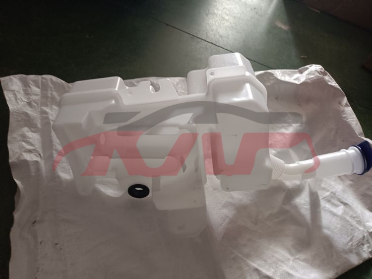 For Audi 13952013-2015 Q3&nbsp;wiper Tank&nbsp;8ud955451  8u0 955 451a, Q3 Automotive Accessorie, Audi  Auto Lamp-8UD955451  8U0 955 451A