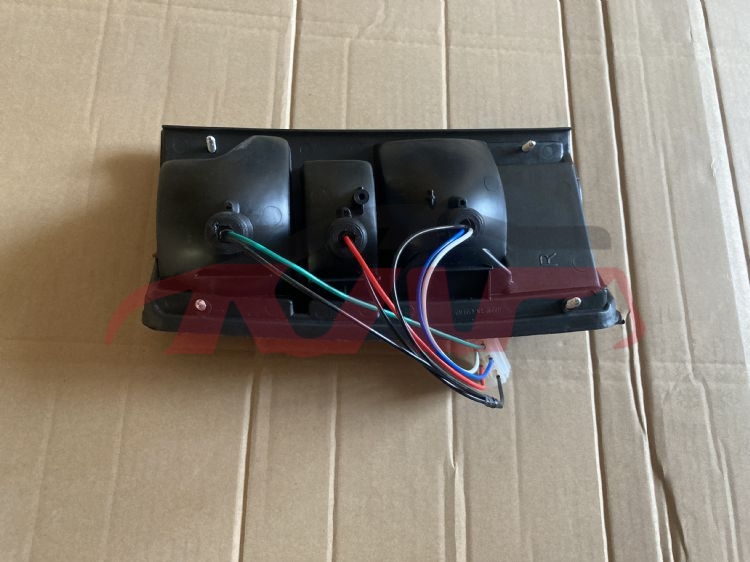 For Toyota 205581992 Hilux&nbsp;tail Lamp&nbsp;212-1945  L:81550-39785 R:81560-39785, Hilux Car Accessories Catalog, Toyota  Car Lamps-212-1945  L:81550-39785 R:81560-39785