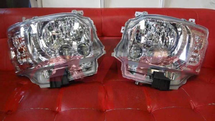 适用于丰田2014 海狮 前大灯  改装LED总成 ，只有右驾 白底 , 海狮 汽车配件制造商, 丰田 汽车配件-