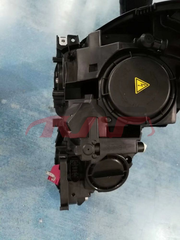 For Benz 562w204 07-10&nbsp;headlamp Base,new&nbsp;, C-class Car Pardiscountce, Benz  Car Headlamps-