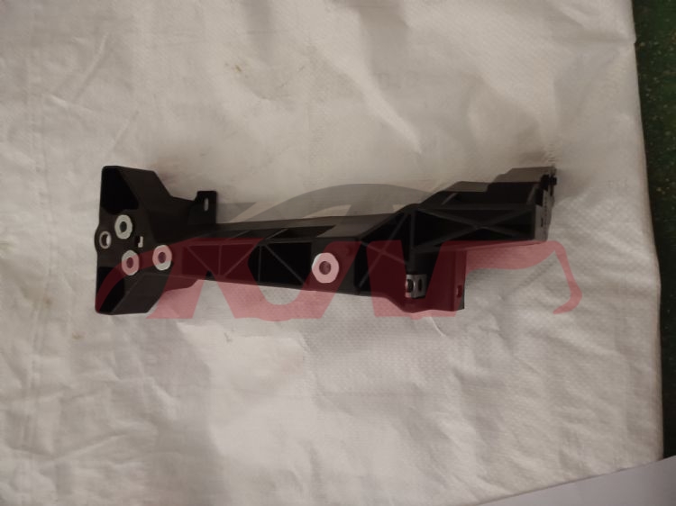 For Infiniti 8672014-2017 Q50&nbsp;bracket Of Mudguard, R&nbsp;l62585-4ga0a   R62584-4ga0a, Infiniti  Bracket, Q50 Auto Parts Prices-L62585-4GA0A   R62584-4GA0A