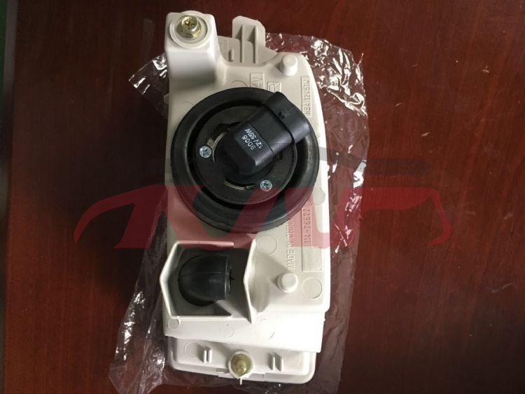 For Toyota 203141998-2004 Landcruiser Fj100&nbsp;fog Lamp&nbsp;81210-60111 81220-60031, Land Cruiser Car Parts Catalog, Toyota   Rear Fog Light-81210-60111 81220-60031