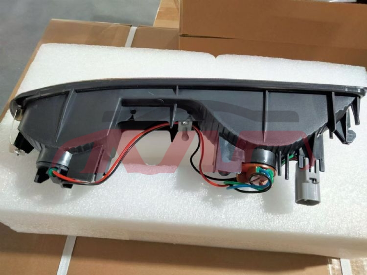 For Mitsubishi 13312001-2006 Pajero V73&nbsp;rear Bumper Lamp 2001&nbsp;214-1320 Mr508783, Pajero Auto Parts Catalog, Mitsubishi  Auto Parts-214-1320 MR508783