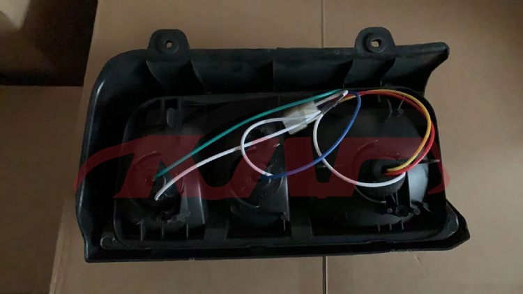 For Mitsubishi 21282005 L300&nbsp;tail Lamp&nbsp;mb527315/mb527316, Triton Parts For Cars, Mitsubishi   Automotive Accessories-MB527315/MB527316