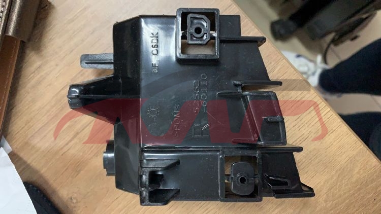 适用于丰田2018-2020 霸道&nbsp;尾灯支架&nbsp;, 霸道普拉多 便宜汽车配件, 丰田 后雾灯支架-