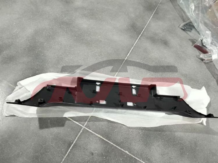 For Nissan 13352016 Tiida&nbsp;license Plate&nbsp;62072-4dw0a, Tiida Basic Car Parts, Nissan   Automotive Parts-62072-4DW0A