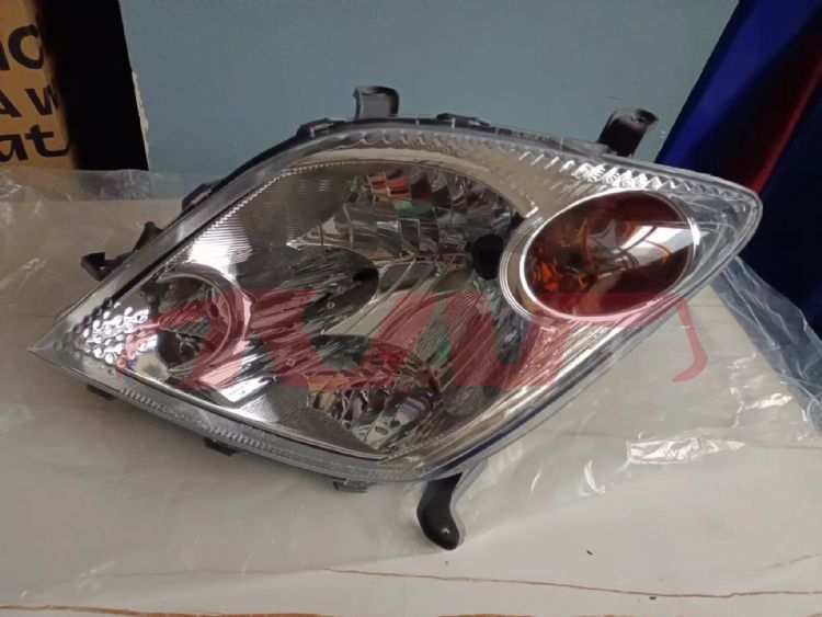 For Toyota 24562002-2005 Ist&nbsp;head Lamp&nbsp;l:81106-52520 R:81105-52520, Ist Auto Body Parts Price, Toyota  Auto Parts Rear Fog Light Cover-L:81106-52520 R:81105-52520