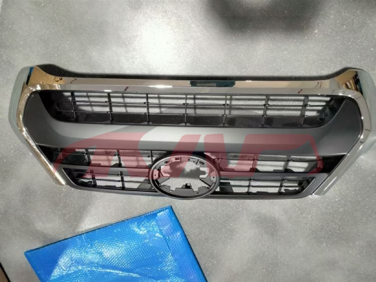 适用于丰田2021 海拉克斯RECCO&nbsp;中网 电镀 + 黑色 2驱/4驱一样的&nbsp;53100-0KK60, 丰田 前中网, 海拉克斯 汽车零件-53100-0KK60