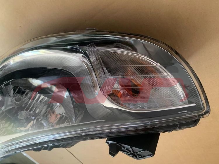 For Hyundai 15172011-2013 Accent&nbsp;head Lamp W/8hole&8pin , W/motor, Russia Type&nbsp;l92101-4l000 R92102-4l000, Accent Auto Accessorie, Hyundai  Stard Halogen Headlight-L92101-4L000 R92102-4L000