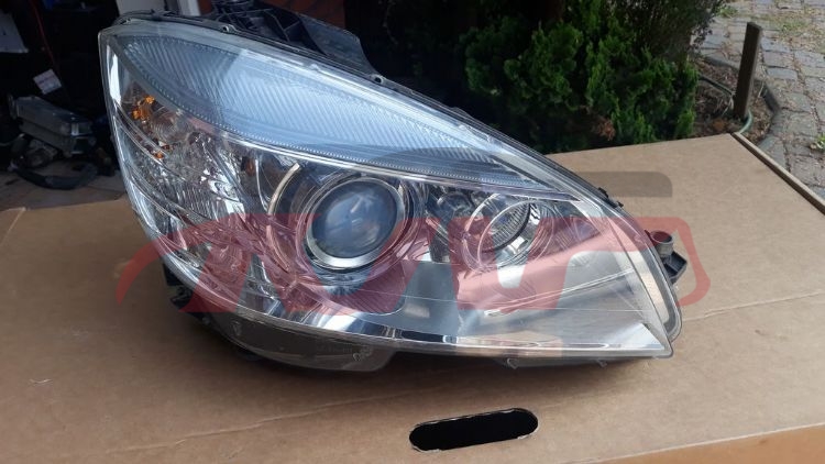 For Benz 562w204 07-10&nbsp;head Lamp&nbsp;2048202959 2048203059, Benz   Car Body Parts, C-class Replacement Parts For Cars-2048202959 2048203059