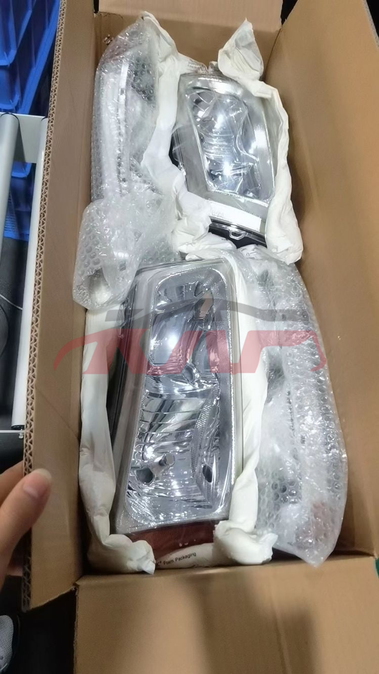 For Chevrolet 29892003-2006 Silverado&nbsp;head Lamp&nbsp;gm2521185    Gm2503257, Chevrolet  Auto Headlamps, Silverado Replacement Parts For Cars-GM2521185    GM2503257