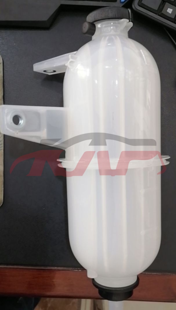 For Toyota 2342004 Hilux/vigo&nbsp;spray Kettle&nbsp;16470-0l011, Hilux Car Spare Parts, Toyota  Water Tank-16470-0L011