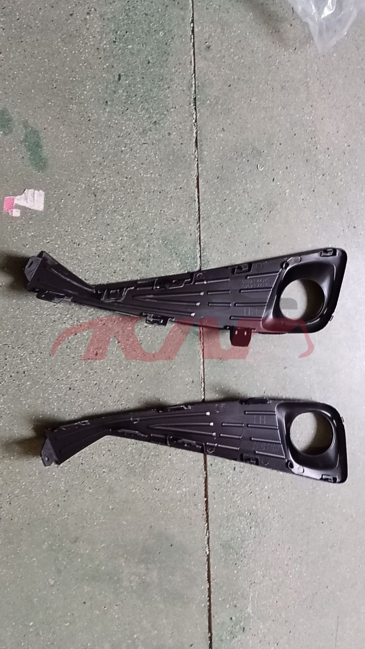 For Toyota 30432021 Chr&nbsp;fog Lamp Cover W/o Hole&nbsp;r:52127-f4340   L:52128-f4340, Chr Advance Auto Parts, Toyota  Fog Light Cover-R:52127-F4340   L:52128-F4340