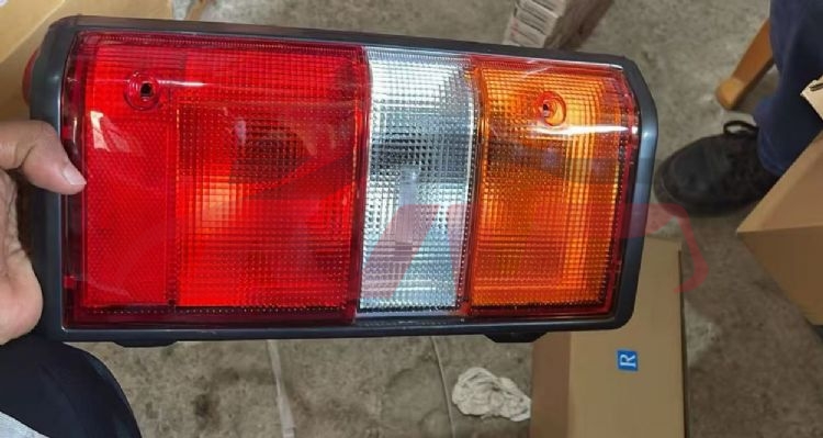 For Nissan 2034871987 E24&nbsp;tail Lamp W/ Wire &w/o Bulb&nbsp;r B6550-01n00lb6555-01n00, Mx-293, Urvan Auto Part, Nissan  Auto Part-R B6550-01N00LB6555-01N00, MX-293