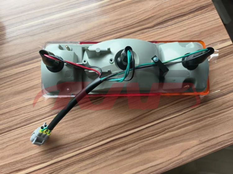 适用于丰田兰德酷路泽FJ70-75-80皮卡&nbsp;后尾灯&nbsp;L8-94257420-2 R8-94257419-0, 丰田 汽车配件, 兰德酷路泽 基本汽车配件-L8-94257420-2 R8-94257419-0