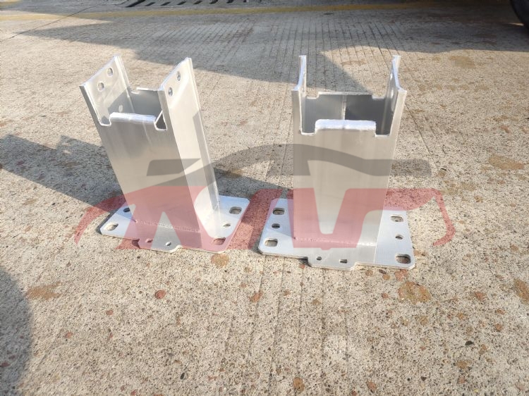 For Audi 13962018-2020 Q5&nbsp;front Bumper Inner Frame Work&nbsp;80d807133a    80d807134a, Q5 Automotive Parts, Audi  Auto Part-80D807133A    80D807134A