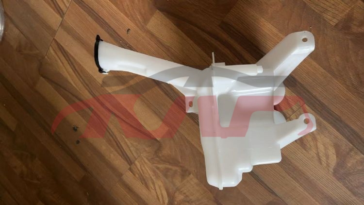 For Toyota 16842015-2017  Prius C （aqua）&nbsp;water Pot&nbsp;85315-52420, Toyota  Tank, Prius  Car Parts-85315-52420